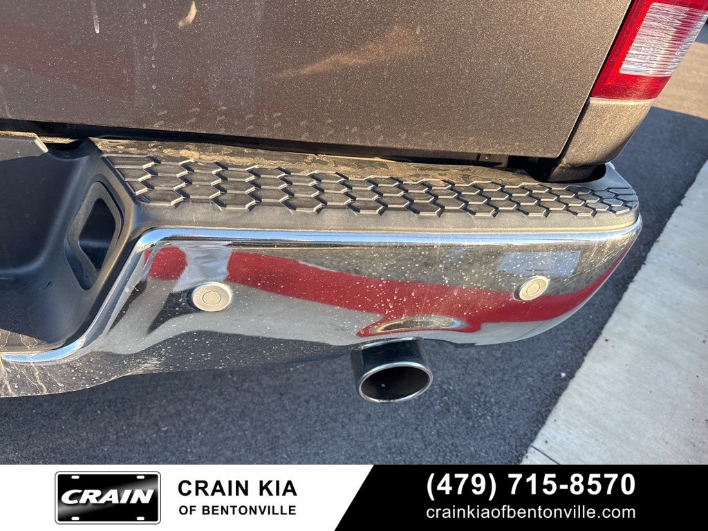 2019 RAM 1500 Classic SLT - 4WD / CLEAN CARFAX