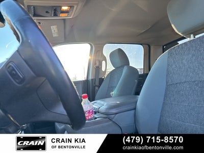2019 RAM 1500 Classic SLT - 4WD / CLEAN CARFAX