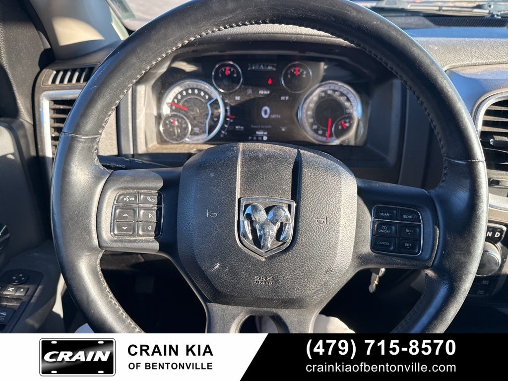 2019 RAM 1500 Classic SLT - 4WD / CLEAN CARFAX