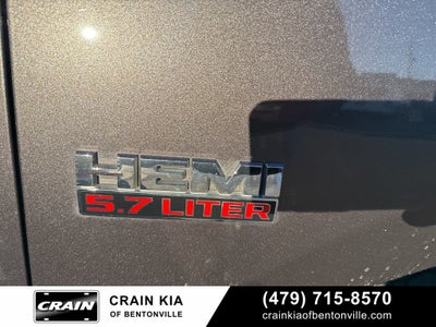 2019 RAM 1500 Classic SLT - 4WD / CLEAN CARFAX
