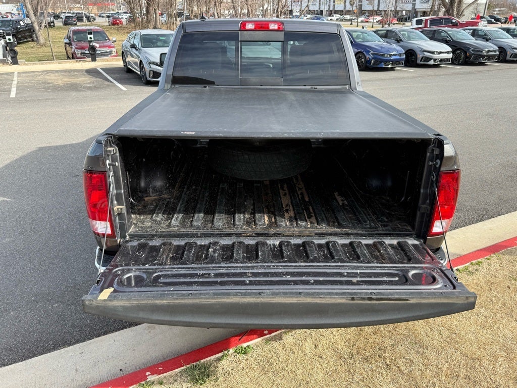 2019 RAM 1500 Classic SLT - 4WD / CLEAN CARFAX