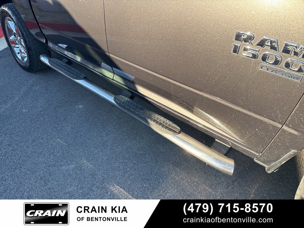 2019 RAM 1500 Classic SLT - 4WD / CLEAN CARFAX