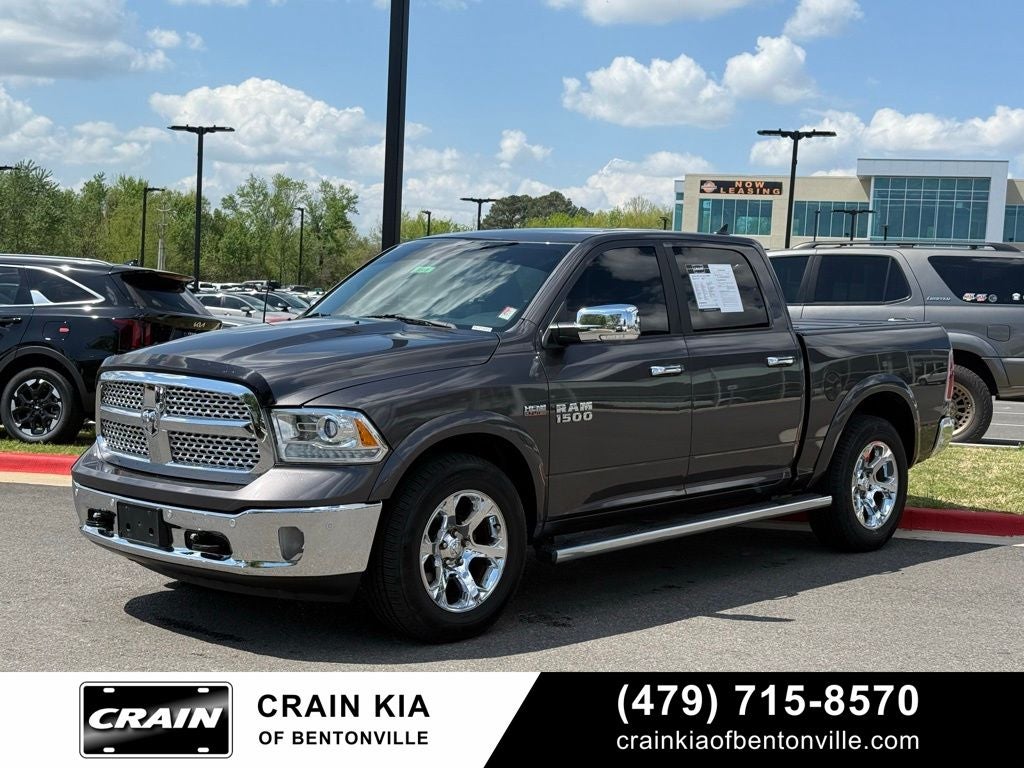 2015 RAM 1500 Laramie - 4WD / SUNROOF