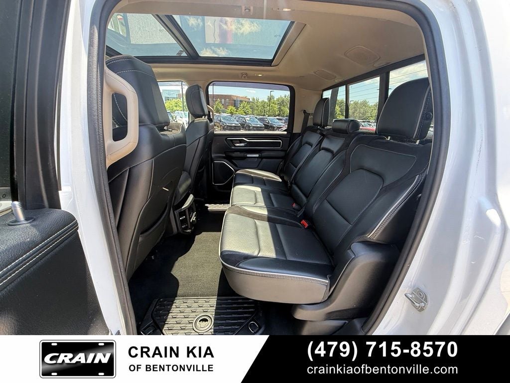 2021 RAM 1500 Laramie - 4WD / PANORAMIC SUNROOF / CLEAN CARFAX