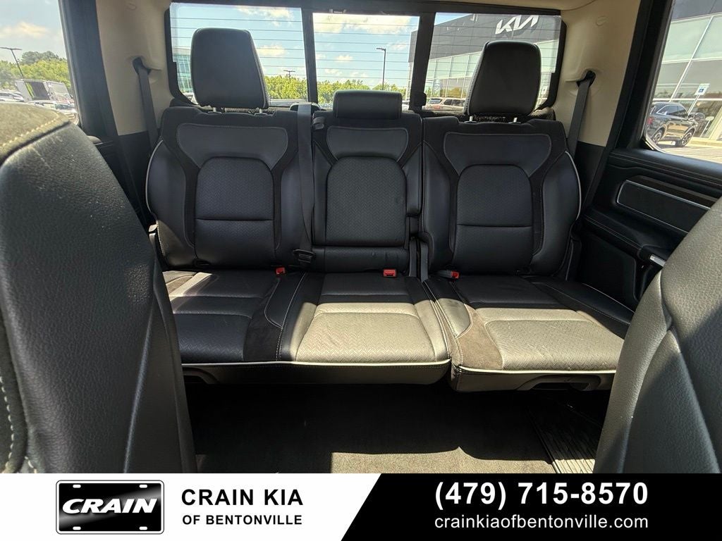 2021 RAM 1500 Laramie - 4WD / PANORAMIC SUNROOF / CLEAN CARFAX