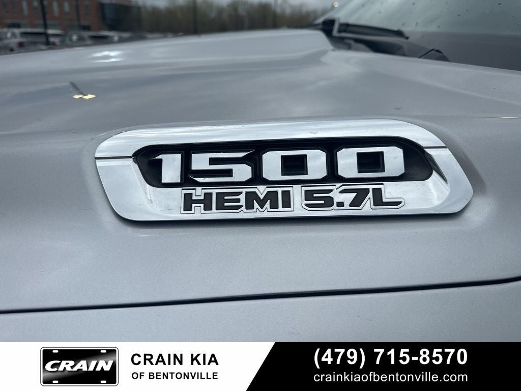 2020 RAM 1500 Laramie Longhorn - 4WD / PANORAMIC SUNROOF / LIFTED!