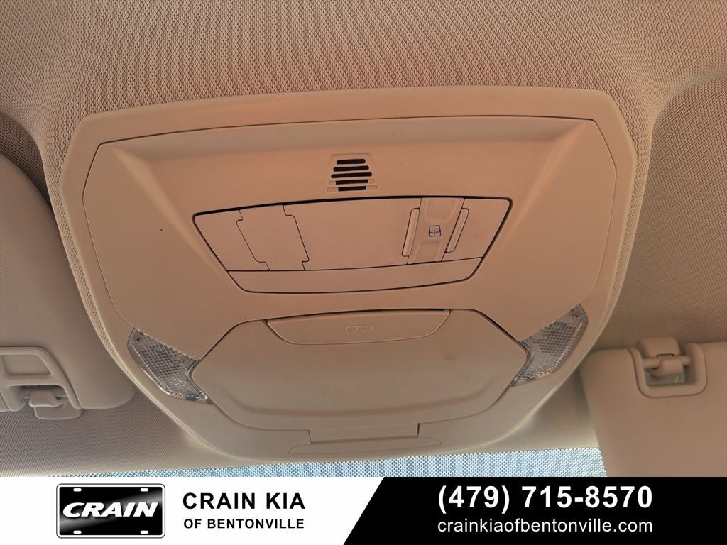 2018 Ford Focus Titanium - SUNROOF / CLEAN CARFAX / LOW MILES!