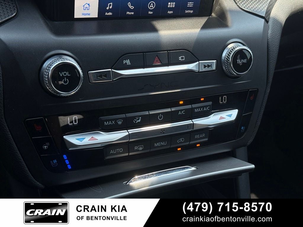 2020 Ford Explorer ST - 4WD / PANORAMIC SUNROOF / CLEAN CARFAX