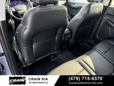 2022 Ford Escape Titanium - AWD / PANORAMIC SUNROOF / CLEAN CARFAX