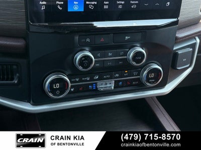 2024 Ford Expedition Limited - 4WD / PANORAMIC SUNROOF / CARFAX ONE OWNER