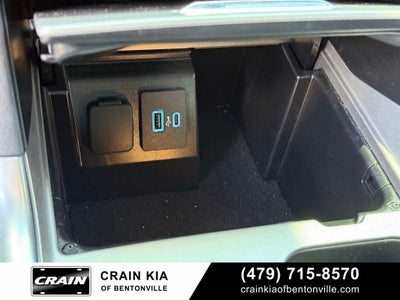 2024 Ford Explorer XLT - 4WD / CLEAN CARFAX / ONE OWNER