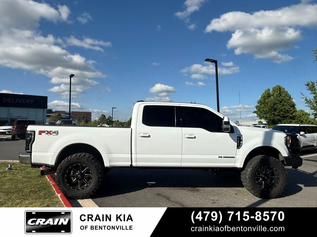 2020 Ford F-250SD Lariat - DIESEL / 4WD / BIG LIFT / WHEELS & TIRES