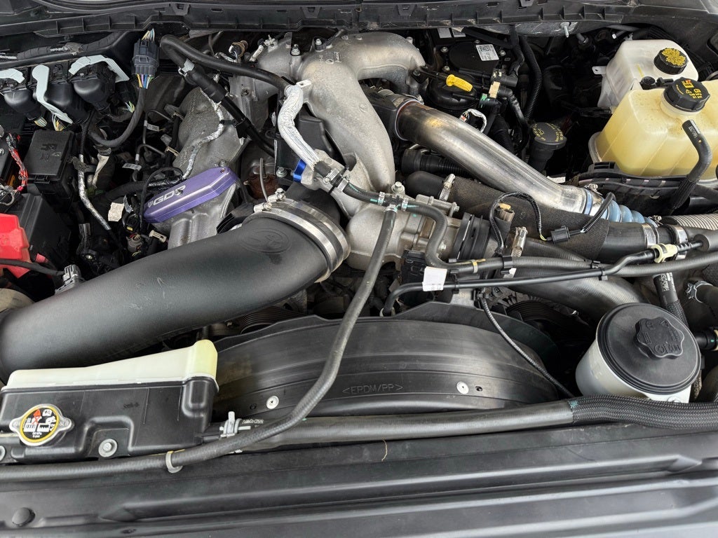 2021 Ford F-450SD Platinum - 4WD / PANORAMIC SUNROOF / $30K LIFT / WHEELS