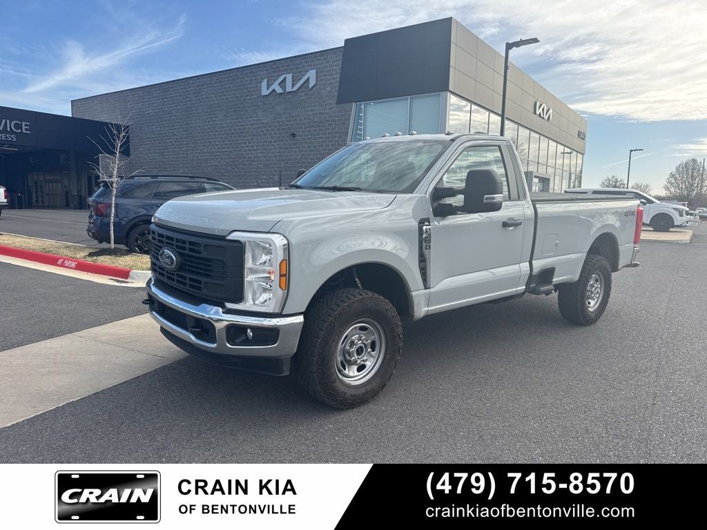 2026 Ford F-250SD XL - 4WD / CLEAN CARFAX / ONE OWNER