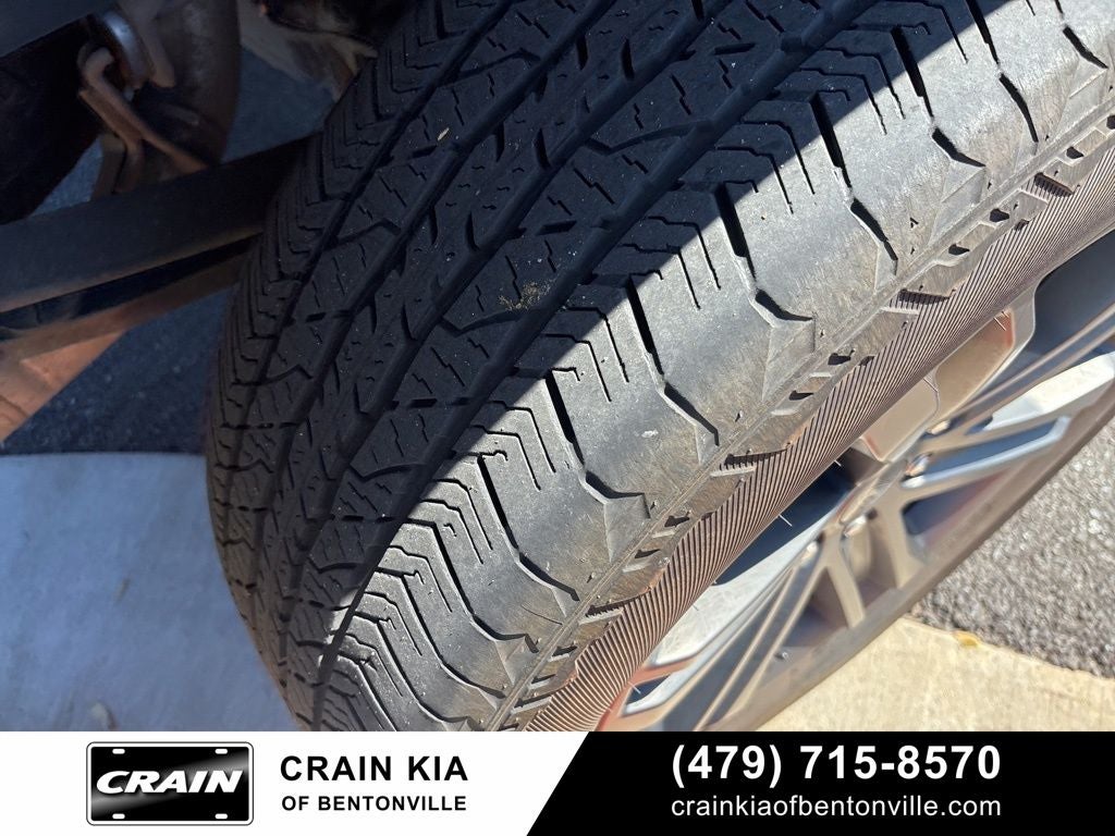 2022 Ford F-150 XLT - 4WD / 302A HIGH / $60,700 MSRP