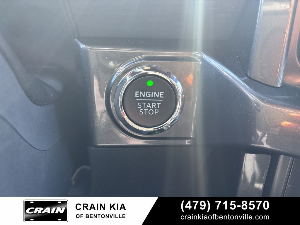 2022 Ford F-150 XLT - 4WD / 302A HIGH / $60,700 MSRP