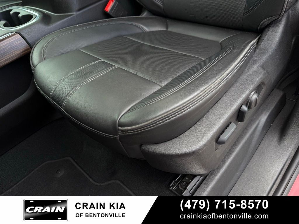 2022 Chevrolet Silverado 3500HD High Country - 4WD / ONE OWNER / SUNROOF