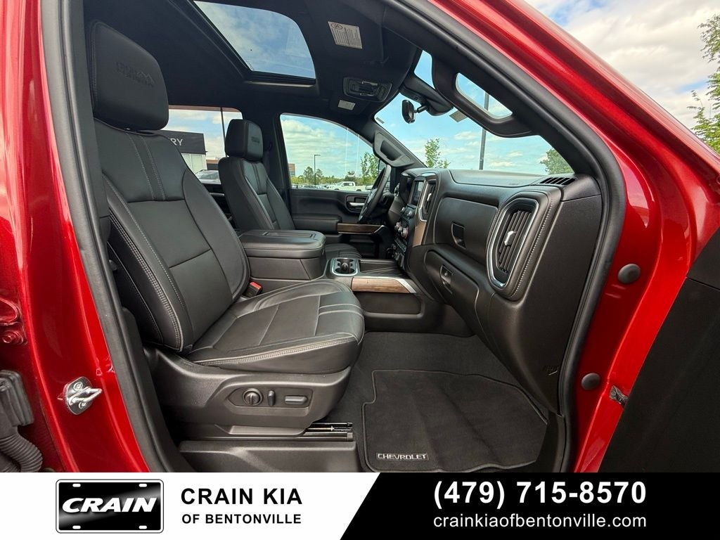 2022 Chevrolet Silverado 3500HD High Country - 4WD / ONE OWNER / SUNROOF