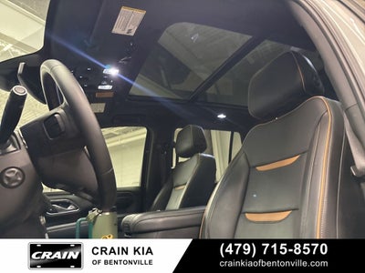 2024 GMC Yukon AT4 - 4WD / PANORAMIC SUNROOF / CLEAN CARFAX