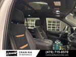 2024 GMC Yukon AT4 - 4WD / PANORAMIC SUNROOF / CLEAN CARFAX
