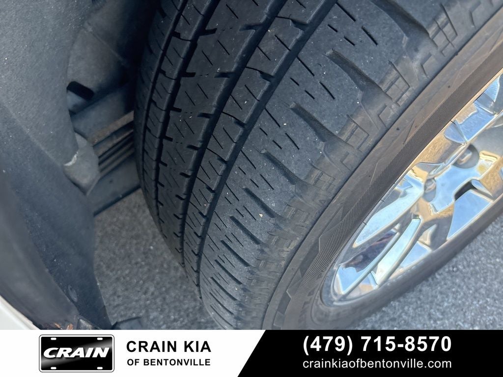 2016 GMC Yukon Denali - 4WD / SUNROOF