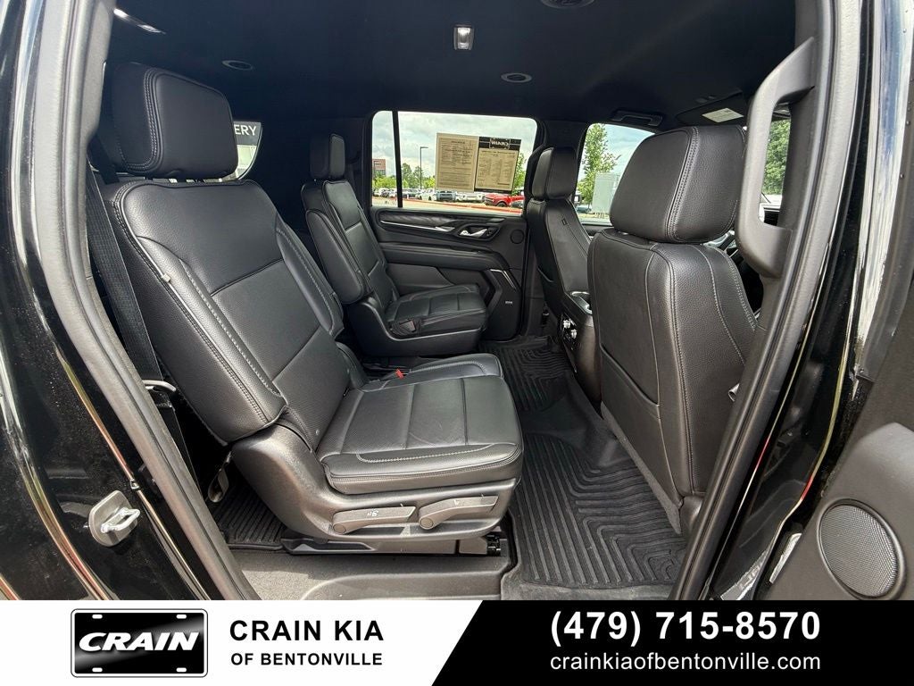 2022 GMC Yukon XL Denali - 4WD / CLEAN CARFAX