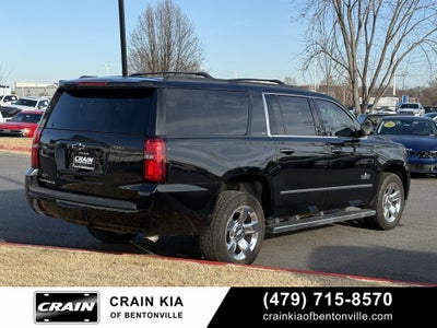 2019 Chevrolet Suburban LT - 4WD / SUNROOF / CLEAN CARFAX