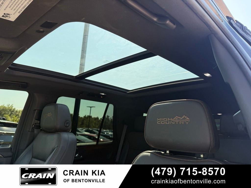 2022 Chevrolet Tahoe High Country - 4WD / PANORAMIC SUNROOF / ONE OWNER
