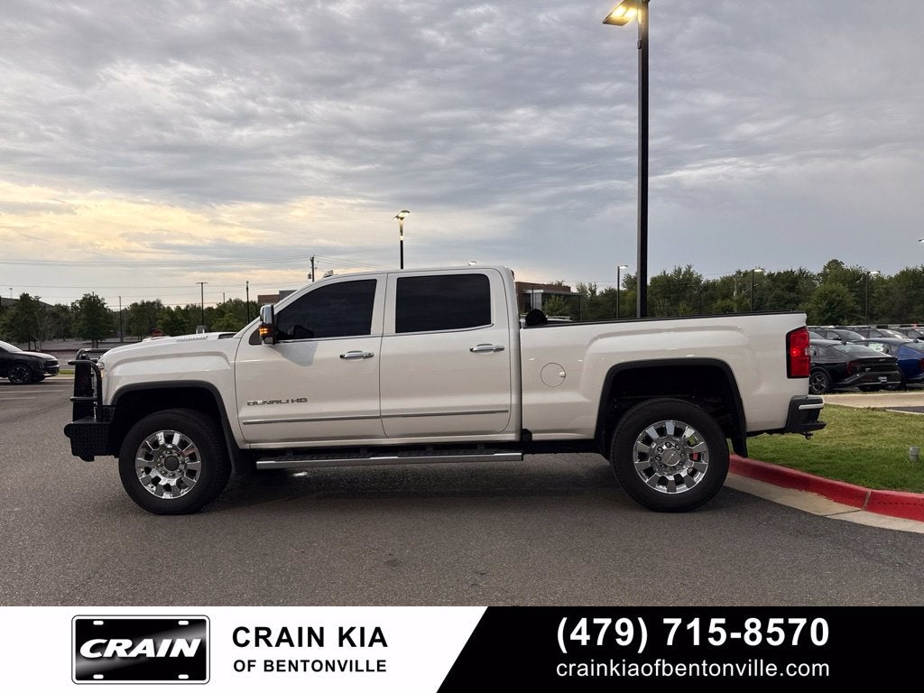 2019 GMC Sierra 3500HD Denali - 4WD