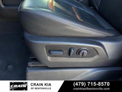 2022 GMC Sierra 2500HD AT4 - 4WD / SUNROOF / CLEAN CARFAX