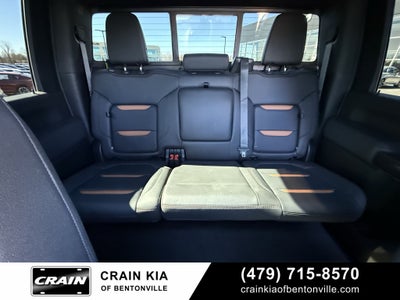 2022 GMC Sierra 2500HD AT4 - 4WD / SUNROOF / CLEAN CARFAX