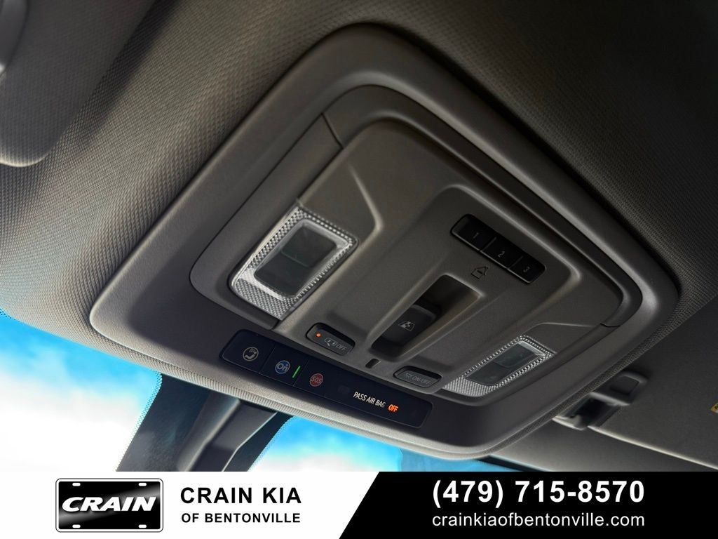 2020 GMC Sierra 3500HD SLT - 4WD / CLEAN CARFAX