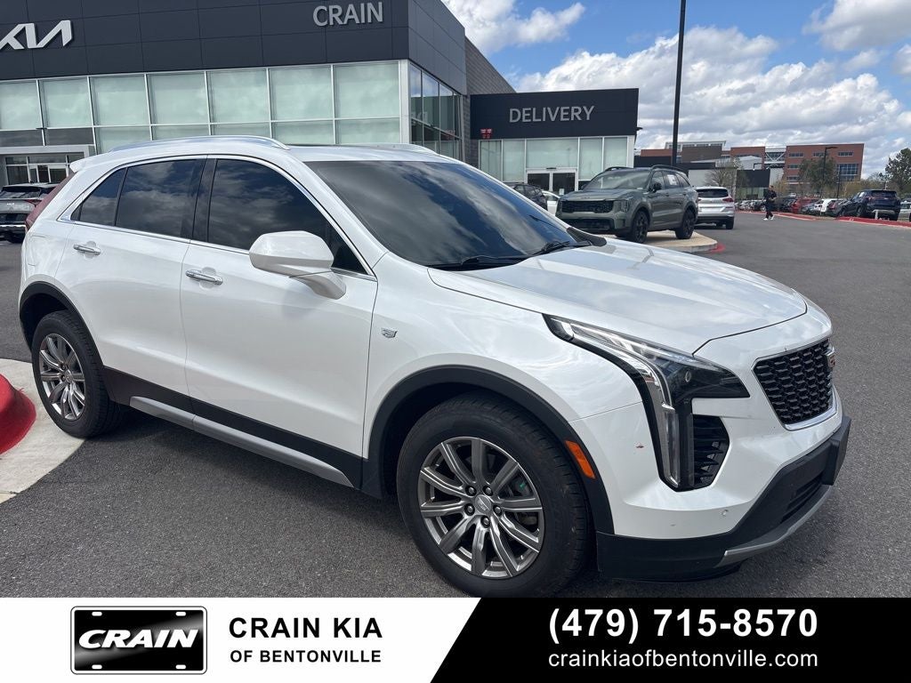 2019 Cadillac XT4 Premium Luxury - AWD / PANORAMIC SUNROOF / CLEAN CARFAX