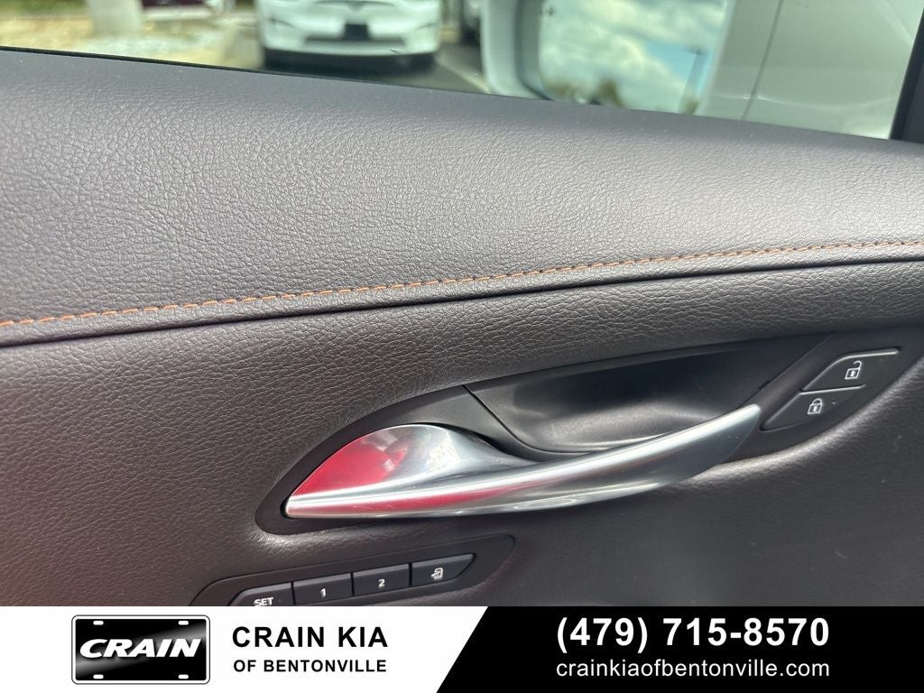 2019 Cadillac XT4 Premium Luxury - AWD / PANORAMIC SUNROOF / CLEAN CARFAX