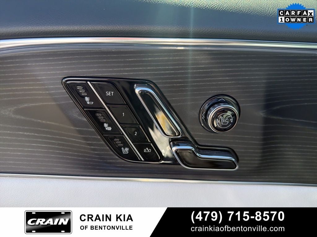 2024 Cadillac LYRIQ Sport - AWD / PANORAMIC SUNROOF / ONE OWNER