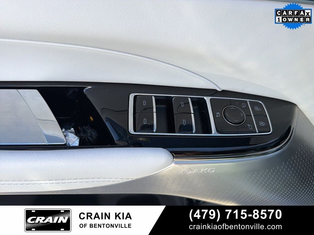 2024 Cadillac LYRIQ Sport - AWD / PANORAMIC SUNROOF / ONE OWNER