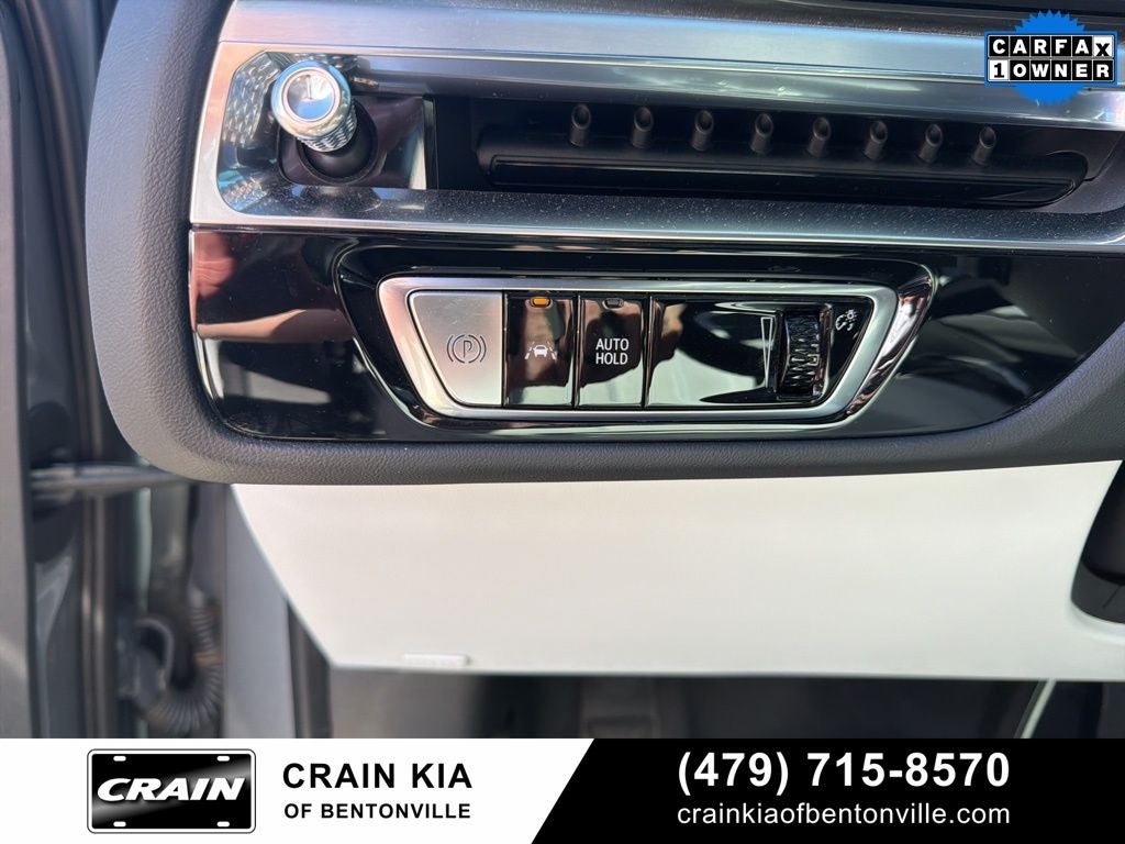 2024 Cadillac LYRIQ Sport - AWD / PANORAMIC SUNROOF / ONE OWNER