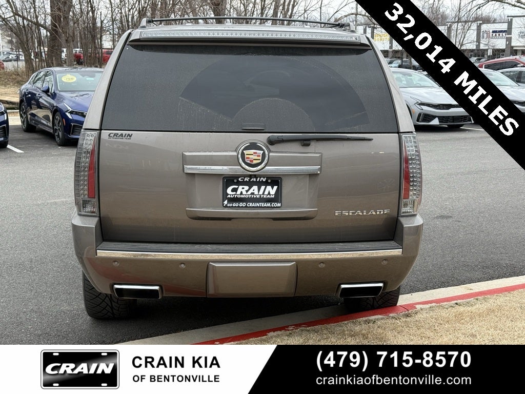 2014 Cadillac Escalade Premium - AWD / CLEAN CARFAX / VERY LOW MILES!