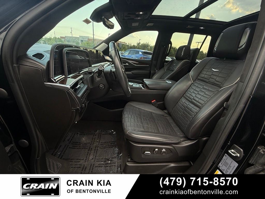 2023 Cadillac Escalade Premium Luxury Platinum - AWD / SUNROOF / CARFAX ONE OWNER