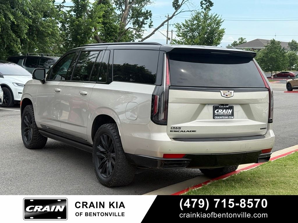 2024 Cadillac Escalade ESV Sport Platinum - AWD / PANORAMIC SUNROOF / CLEAN CARFAX