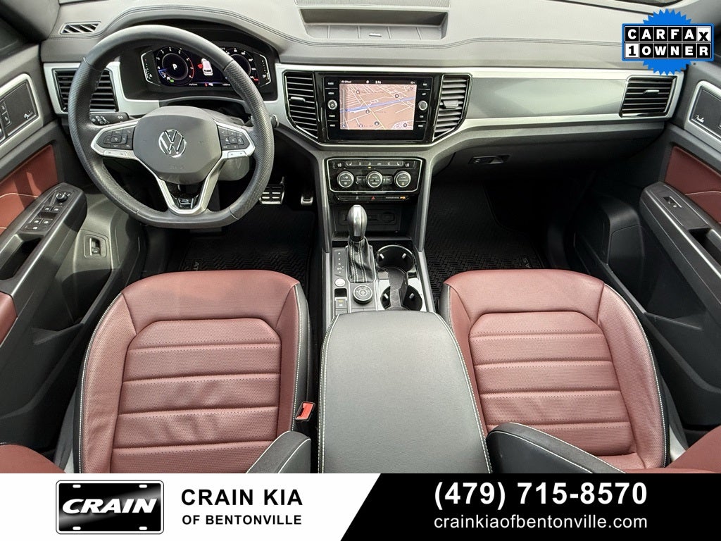 2023 Volkswagen Atlas Cross Sport 3.6L V6 SEL Premium R-Line - AWD / PANORAMIC SUNROOF / 1 OWNER