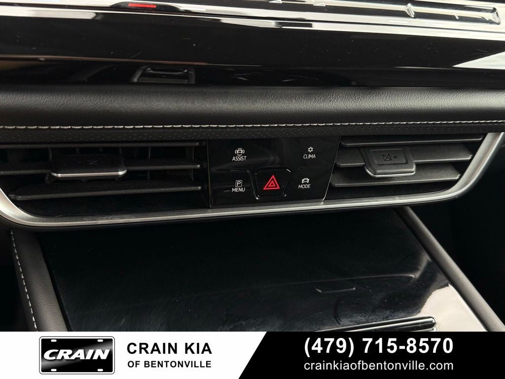 2025 Volkswagen Atlas Cross Sport 2.0T SE w/Technology - AWD / CLEAN CARFAX / ONE OWNER