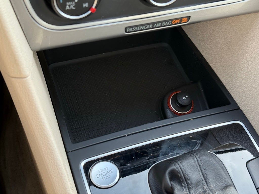 2015 Volkswagen Passat 1.8T Limited Edition - CLEAN CARFAX