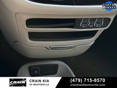 2024 Chrysler Pacifica Touring L - CLEAN CARFAX / ONE OWNER