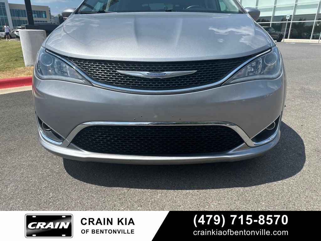 2017 Chrysler Pacifica Touring L