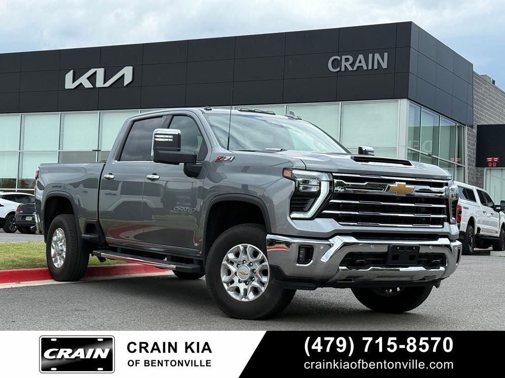2025 Chevrolet Silverado 2500HD LTZ - 4WD / CLEAN CARFAX / ONE OWNER