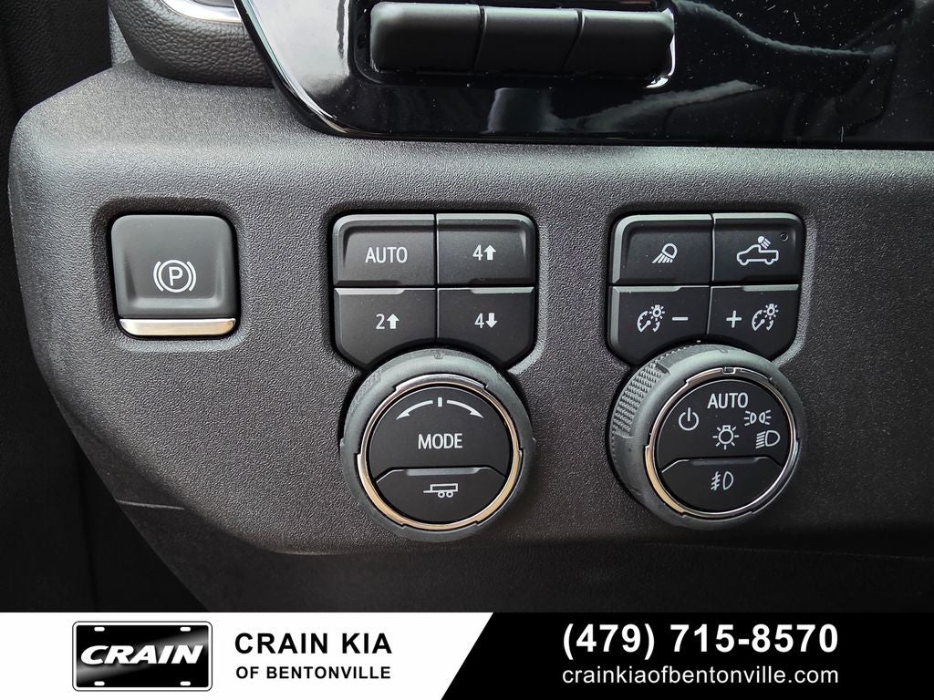 2025 Chevrolet Silverado 2500HD LTZ - 4WD / CLEAN CARFAX / ONE OWNER