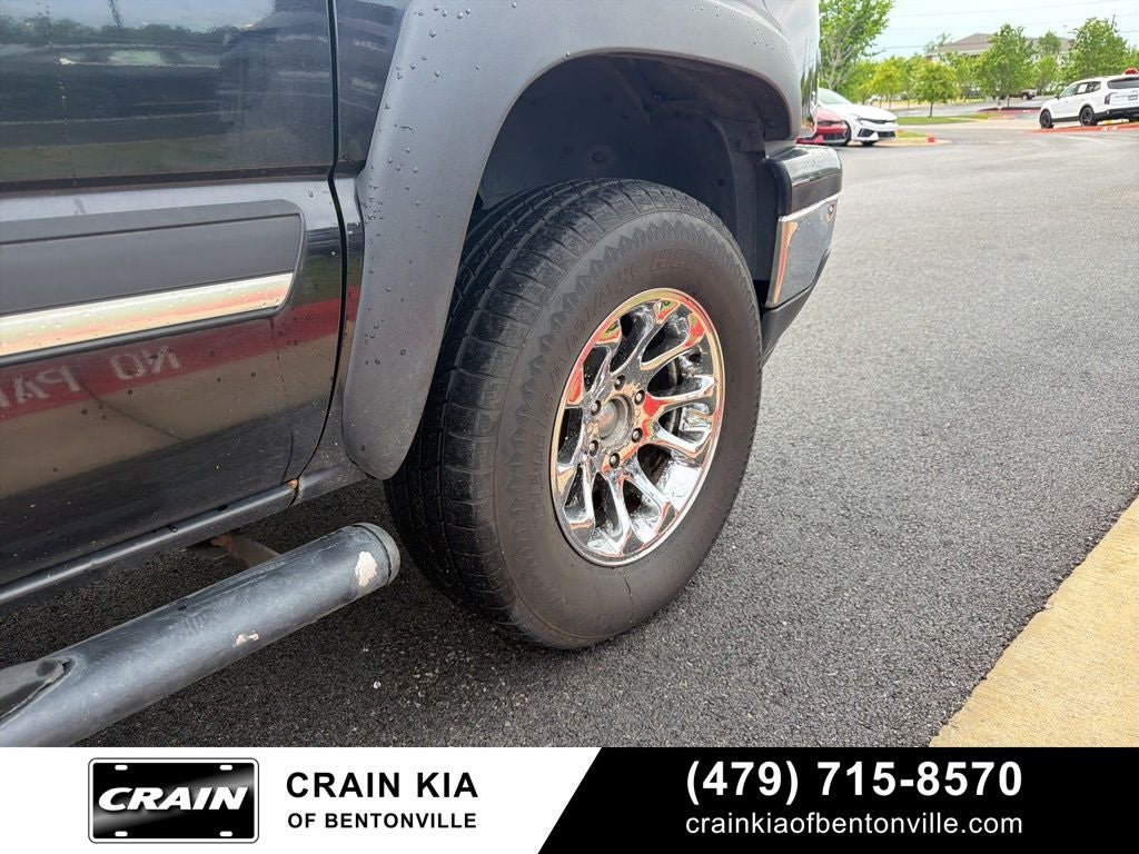 2006 Chevrolet Silverado 1500 LT - 4WD / CLEAN CARFAX / WHOLESALE / AS-IS