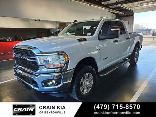2024 RAM 2500 Big Horn - 4WD / CARFAX ONE OWNER