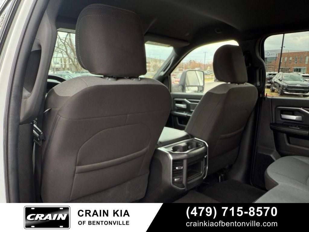 2024 RAM 2500 Big Horn - 4WD / CARFAX ONE OWNER